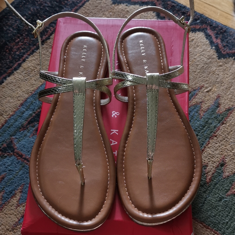Kelly and Katie thong sandal